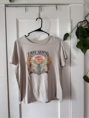 Old Navy Beige Crewneck Graphic Tee